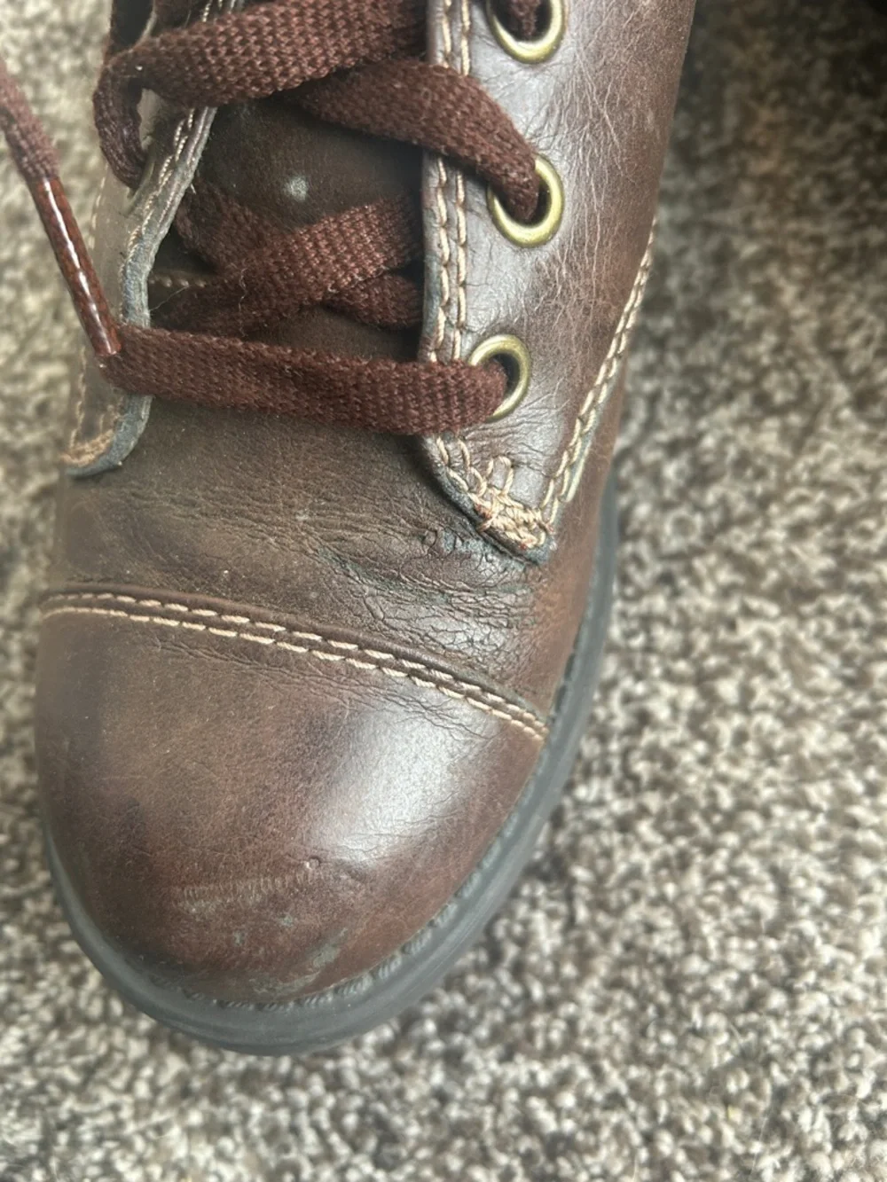 Women’s Size 7 Vintage faux leather Airwalk Oxford Shoes